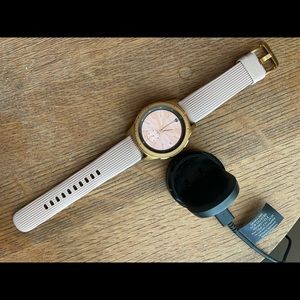 Samsung galaxy smart watch rose gold 42mm